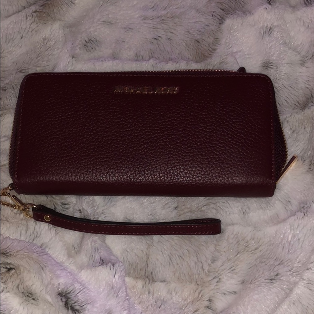 Michael kors nwt wallet